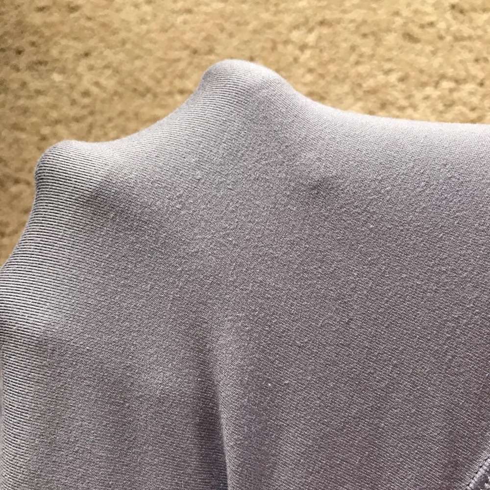 Fabletics Light Grey Cropped Legging - image 2